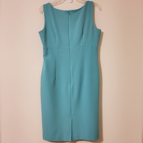 Kasper Green Stretch Sleeveless Sheath Round Neckline Size 10P - Picture 4 of 10